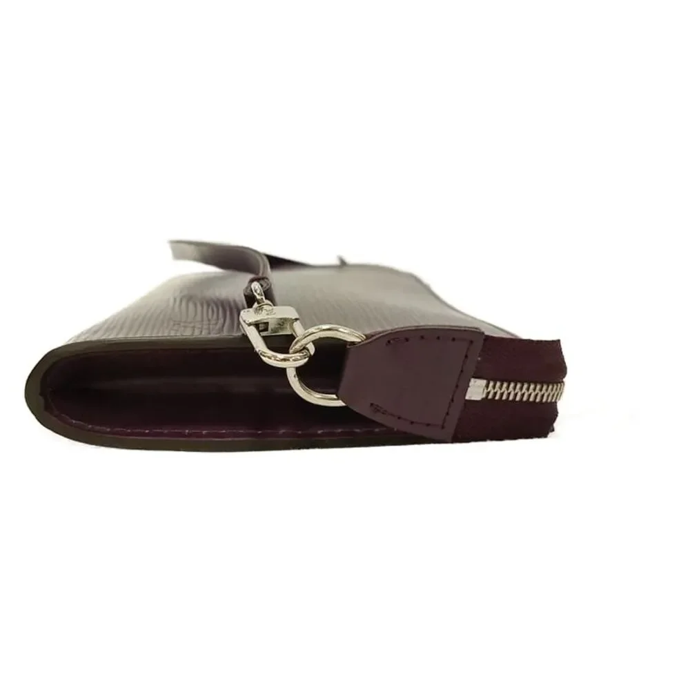 Louis Vuitton Pochette Accessories Bag in Burgundy Epi Leather - Picture 4 of 12